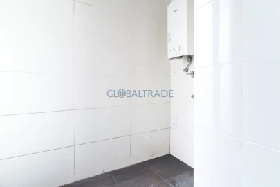 Apartamento T3 para Venda em Foz do Sousa e Covelo