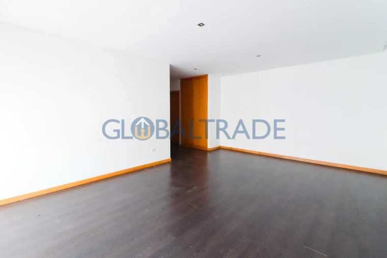 Apartamento T3 para Venda em Foz do Sousa e Covelo Foto 12