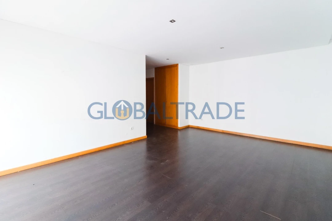 Apartamento T3 para Venda em Foz do Sousa e Covelo Foto 12