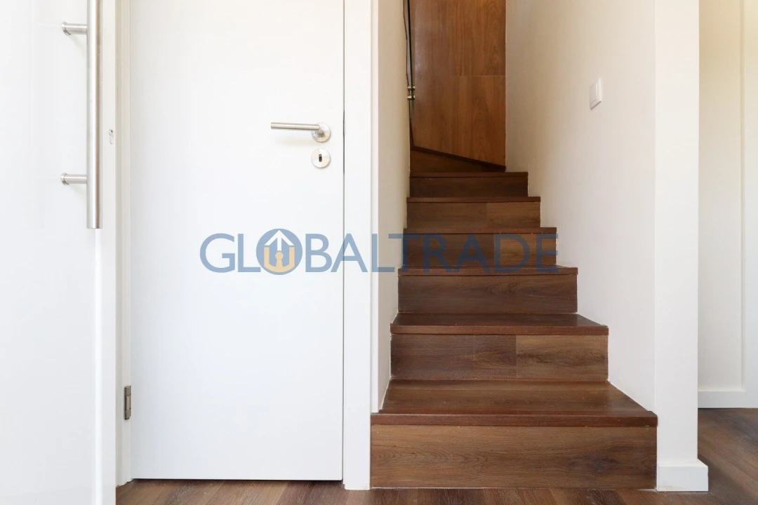 Moradia T3 para Venda em Fânzeres e São Pedro da Cova Foto 7