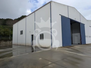 Armazém para Arrendamento em Portel