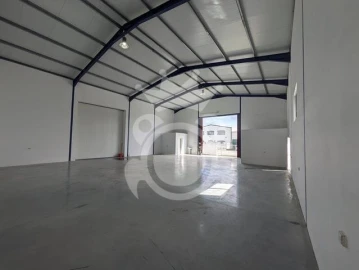 Armazém para Arrendamento em Portel