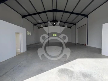 Armazém para Arrendamento em Portel