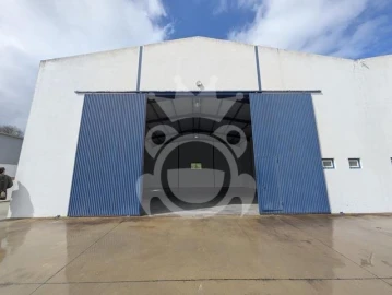 Armazém para Arrendamento em Portel