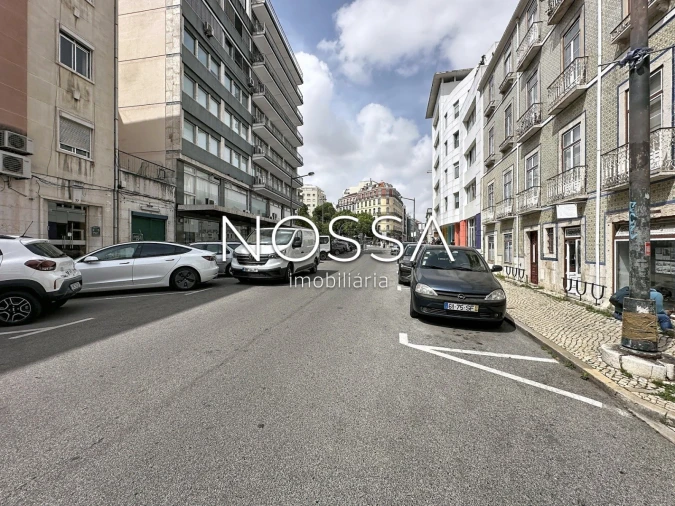 Prédio para Venda em Arroios Foto 19