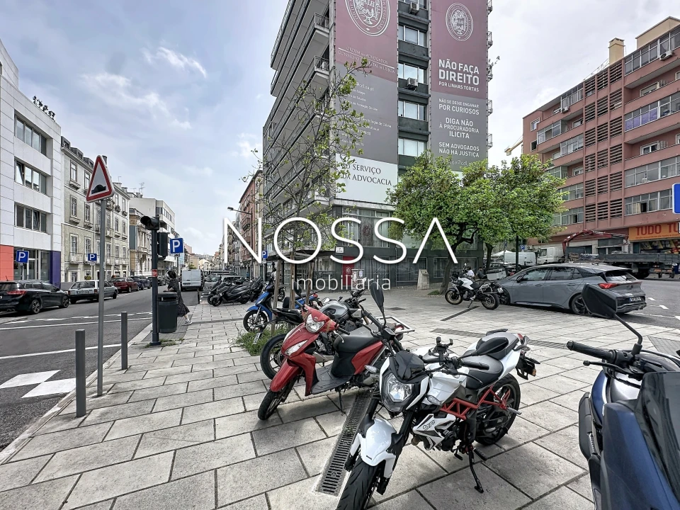 Prédio para Venda em Arroios Foto 15