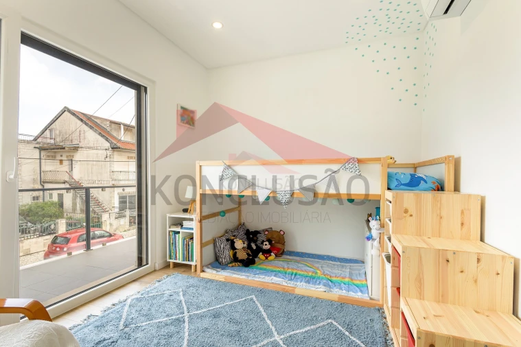 Moradia T3 para Venda em Quinta do Conde Foto 13