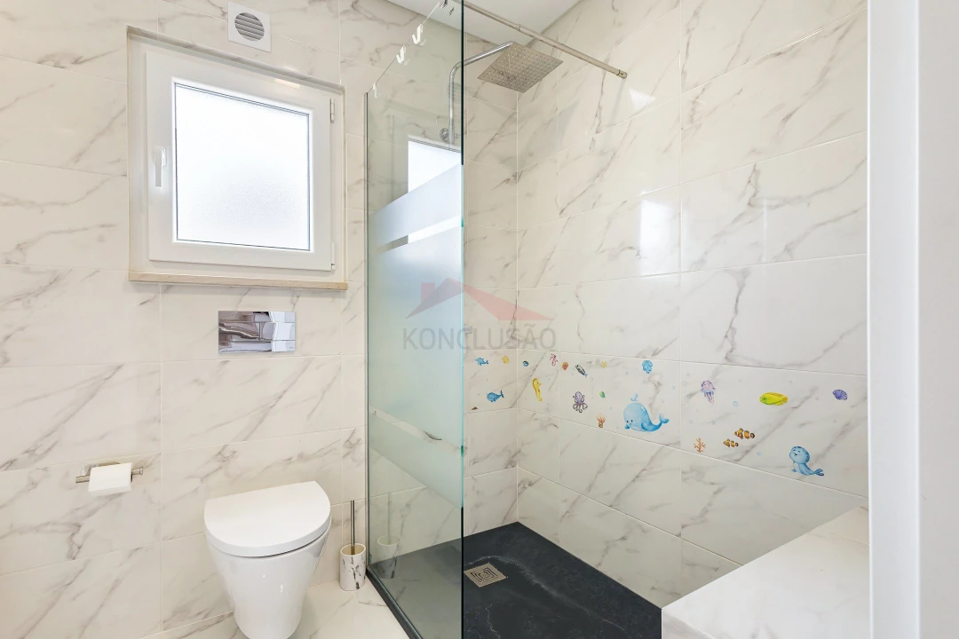 Moradia T3 para Venda em Quinta do Conde Foto 15