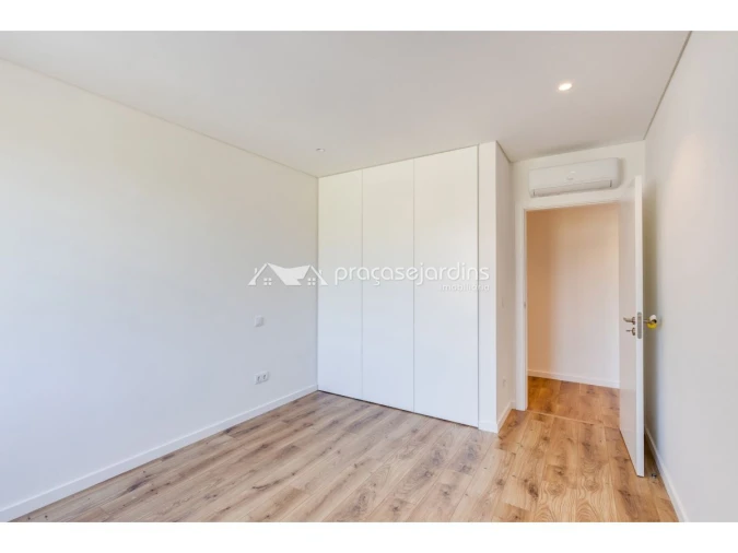 Apartamento T3 para Venda em Leiria, Pousos, Barreira e Cortes Foto 11
