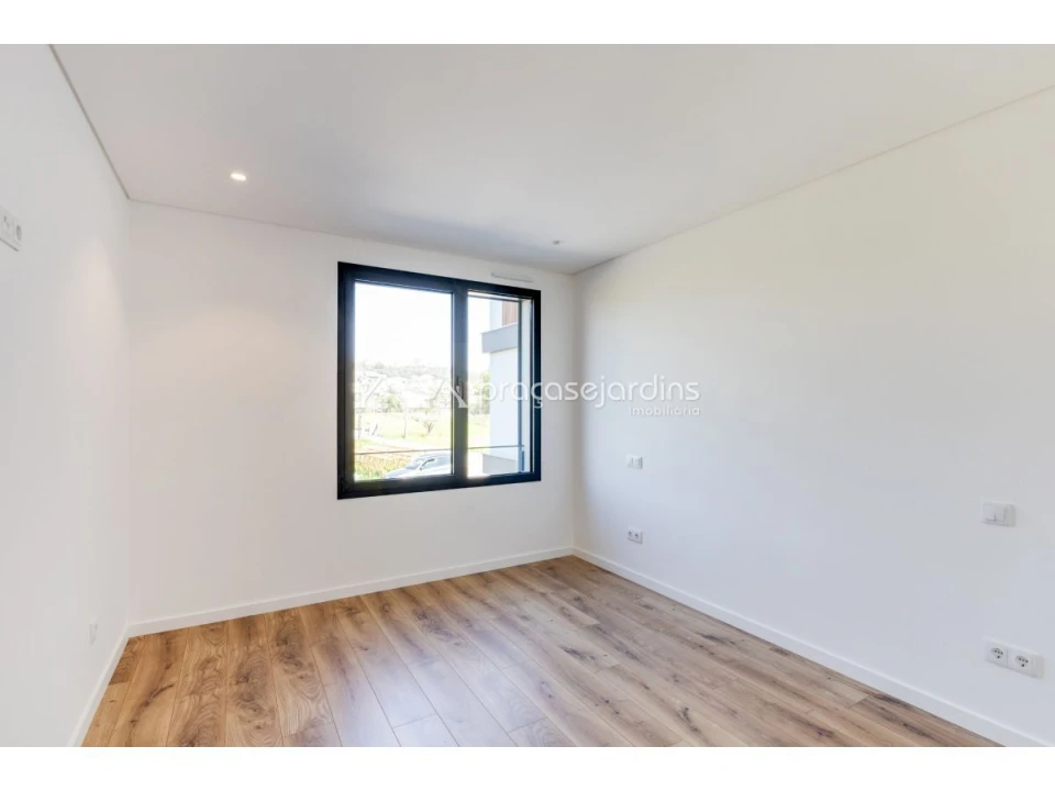 Apartamento T3 para Venda em Leiria, Pousos, Barreira e Cortes Foto 10