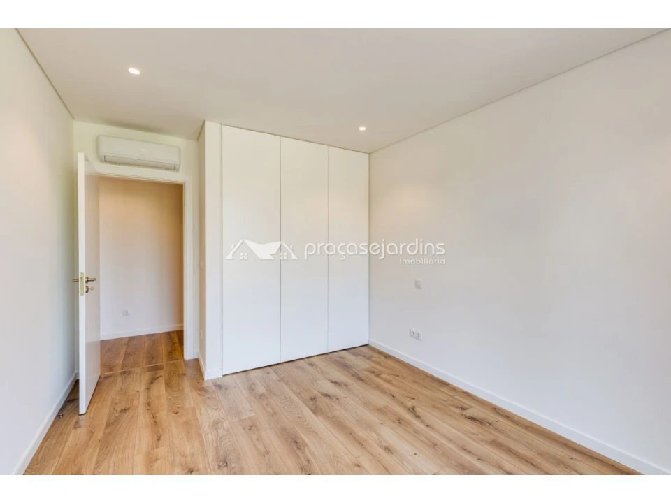 Apartamento T3 para Venda em Leiria, Pousos, Barreira e Cortes Foto 13