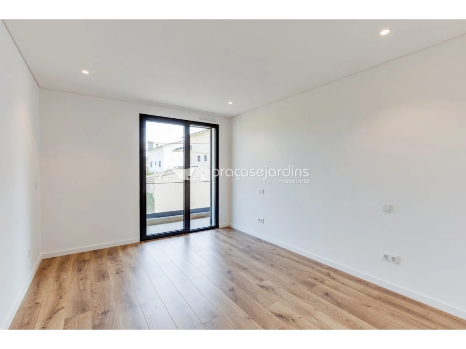 Apartamento T3 para Venda em Leiria, Pousos, Barreira e Cortes Foto 8