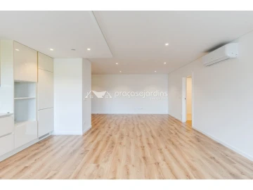Apartamento T3 para Venda em Leiria, Pousos, Barreira e Cortes