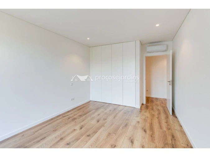 Apartamento T3 para Venda em Leiria, Pousos, Barreira e Cortes Foto 9