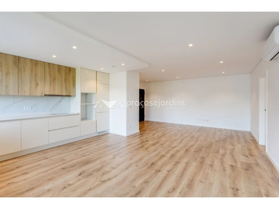 Apartamento T3 para Venda em Leiria, Pousos, Barreira e Cortes Foto 1