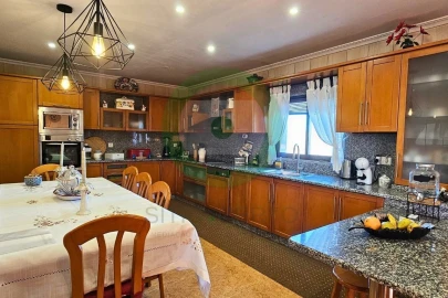 Moradia T4 para Venda em Friões