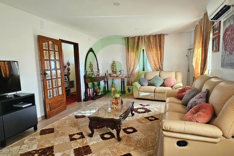 Moradia T4 para Venda em Friões Foto 13