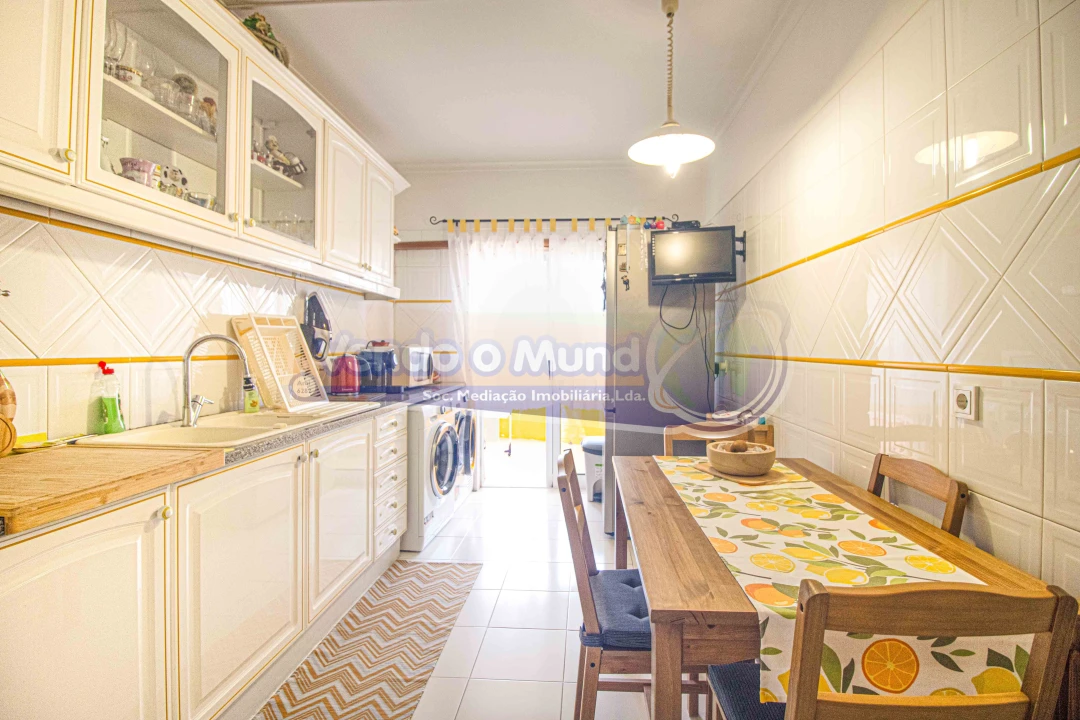 Apartamento T3 para Venda em Algueirão-Mem Martins Foto 12