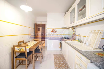 Apartamento T3 para Venda em Algueirão-Mem Martins
