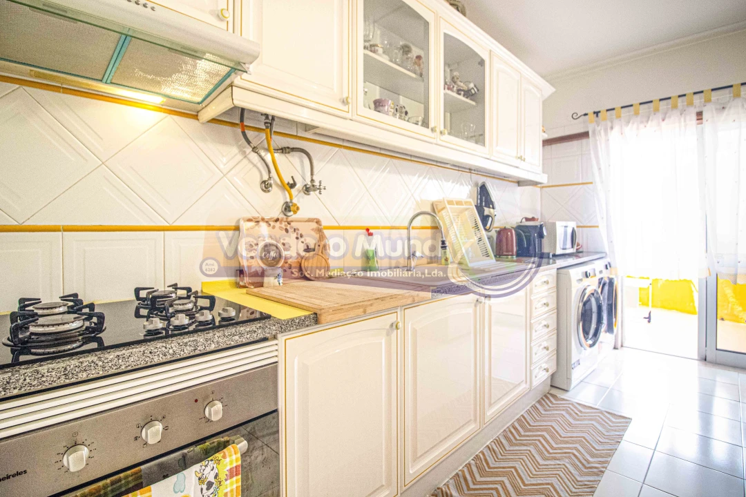 Apartamento T3 para Venda em Algueirão-Mem Martins Foto 11