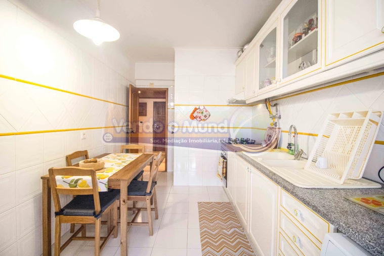 Apartamento T3 para Venda em Algueirão-Mem Martins Foto 9