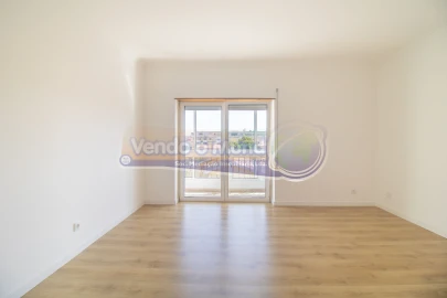 Apartamento T3 para Venda em Algueirão-Mem Martins