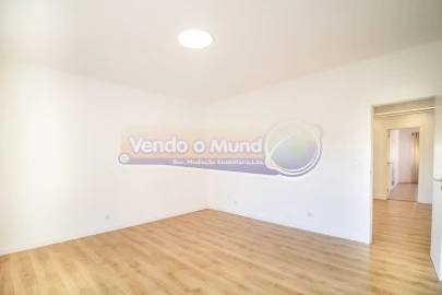 Apartamento T3 para Venda em Algueirão-Mem Martins
