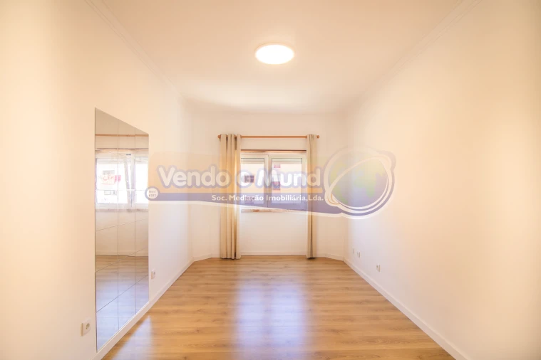 Apartamento T3 para Venda em Algueirão-Mem Martins Foto 20