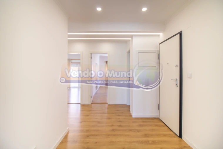 Apartamento T3 para Venda em Algueirão-Mem Martins Foto 6