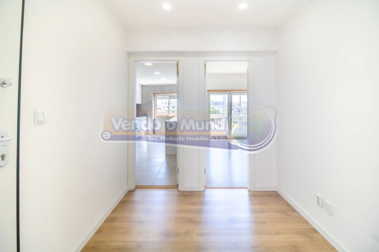 Apartamento T3 para Venda em Algueirão-Mem Martins Foto 9