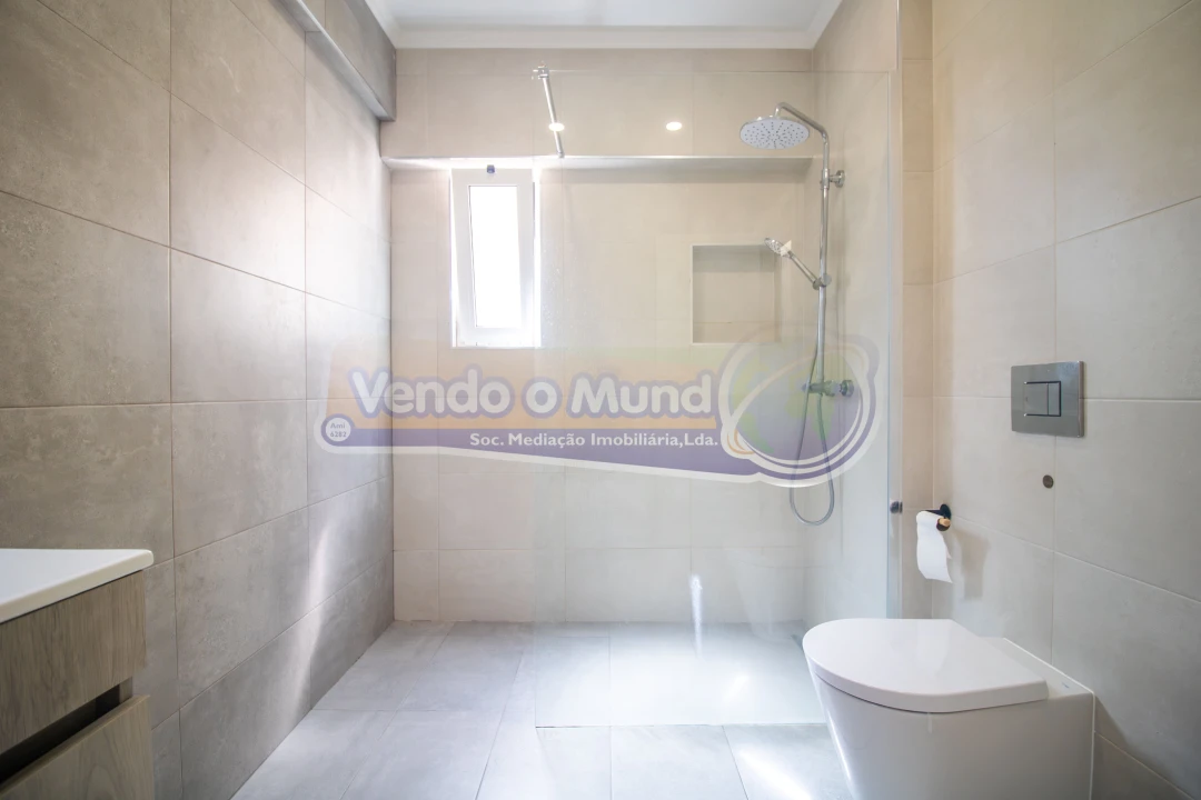 Apartamento T3 para Venda em Algueirão-Mem Martins Foto 12