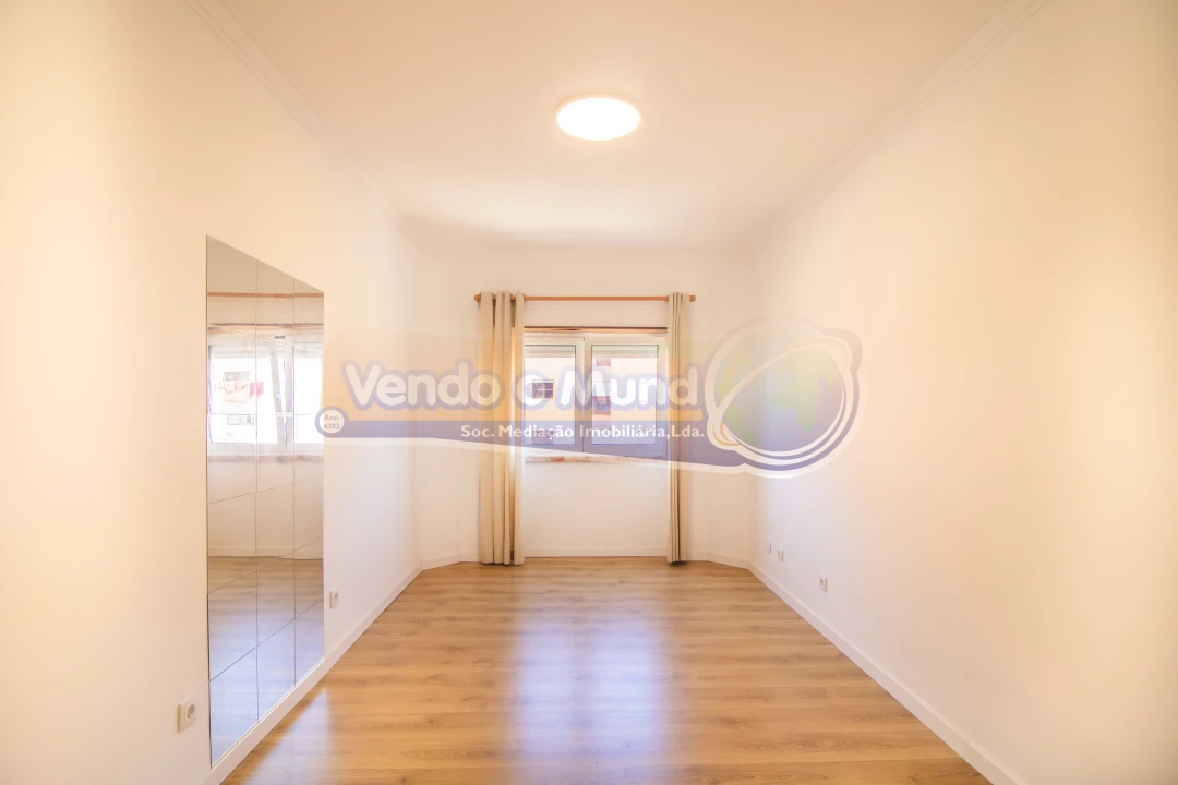 Apartamento T3 para Venda em Algueirão-Mem Martins Foto 20