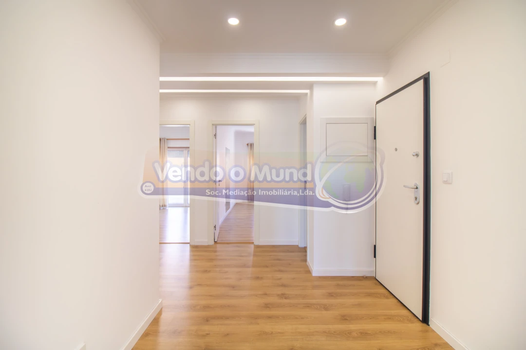 Apartamento T3 para Venda em Algueirão-Mem Martins Foto 6