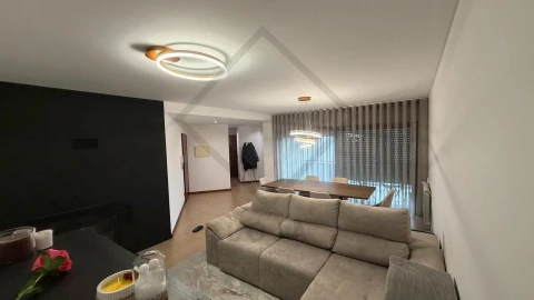 Apartamento T2 para Venda em Vila Verde e Barbudo