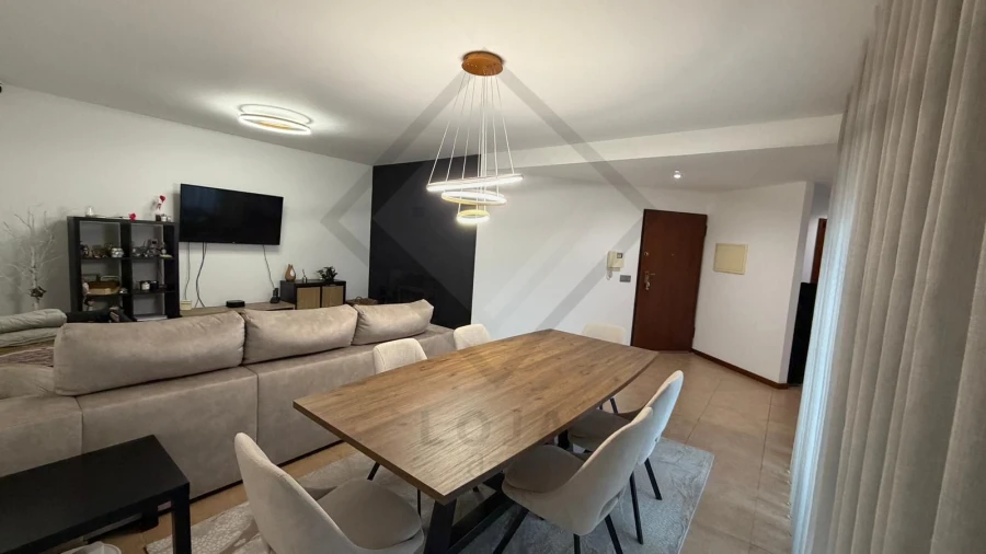 Apartamento T2 para Venda em Vila Verde e Barbudo Foto 4