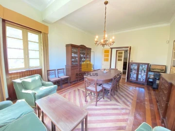 Moradia T7 para Venda em Campanhã