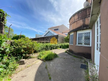 Moradia T7 para Venda em Campanhã