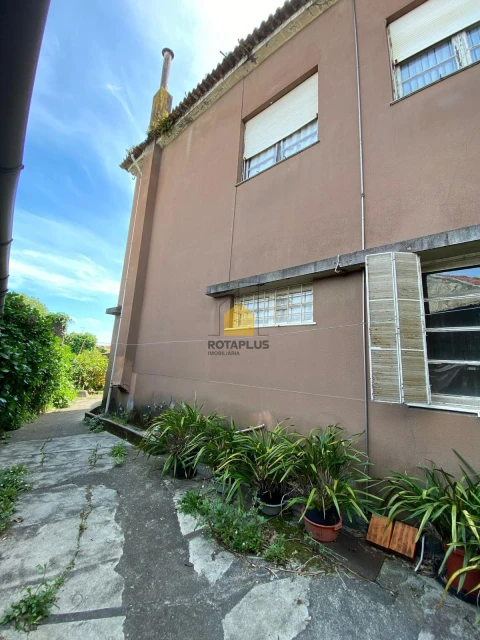 Moradia T7 para Venda em Campanhã