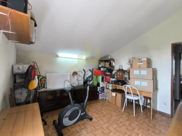 Moradia T4 para Venda em Perre