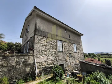 Moradia T4 para Venda em Perre