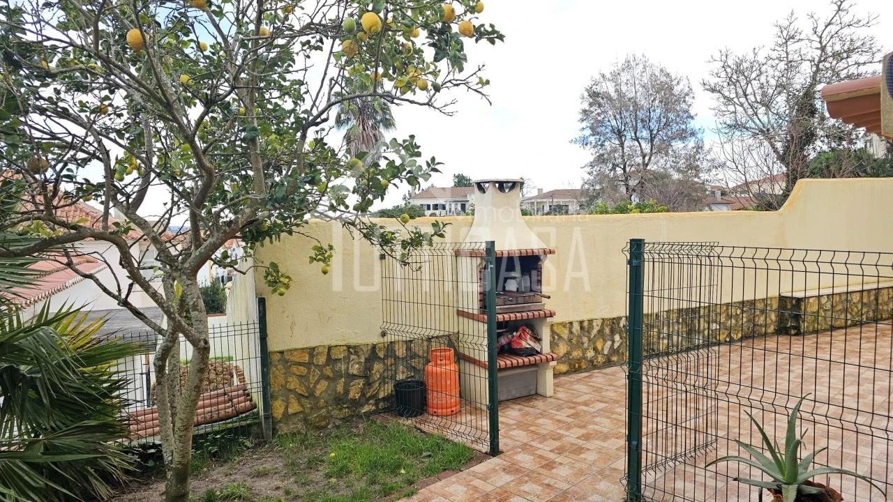 Moradia T3 para Venda em Venda do Pinheiro e Santo Estêvão das Galés Foto 11