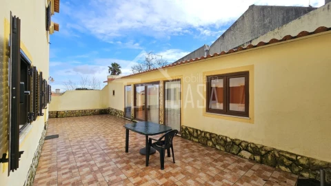 Moradia T3 para Venda em Venda do Pinheiro e Santo Estêvão das Galés