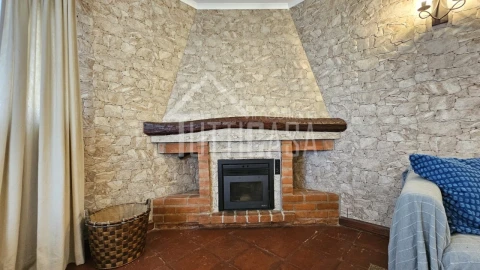 Moradia T3 para Venda em Venda do Pinheiro e Santo Estêvão das Galés