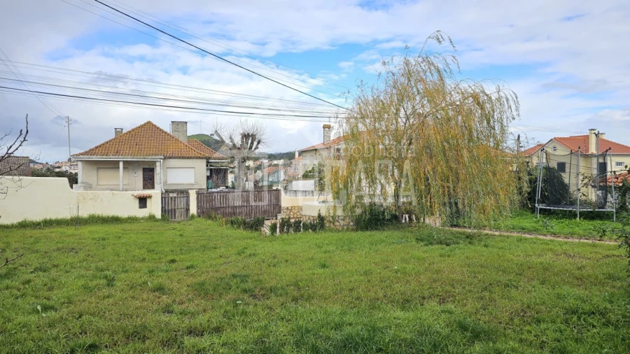 Moradia T3 para Venda em Venda do Pinheiro e Santo Estêvão das Galés Foto 7