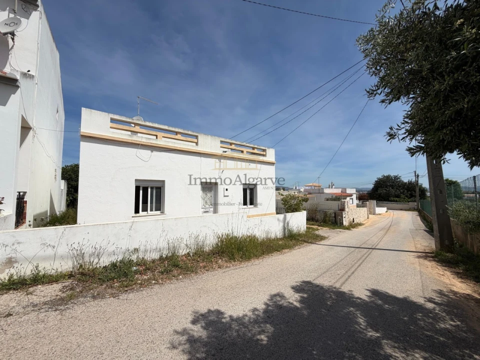 Moradia T2 para Venda em Albufeira e Olhos de Água Foto 1