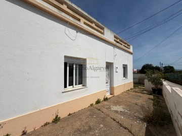 Moradia T2 para Venda em Albufeira e Olhos de Água
