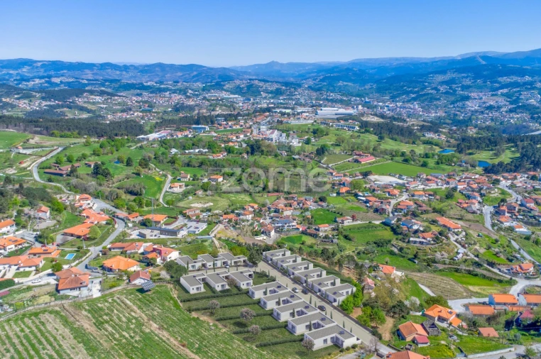 Quinta T3 para Venda em Louredo Foto 25