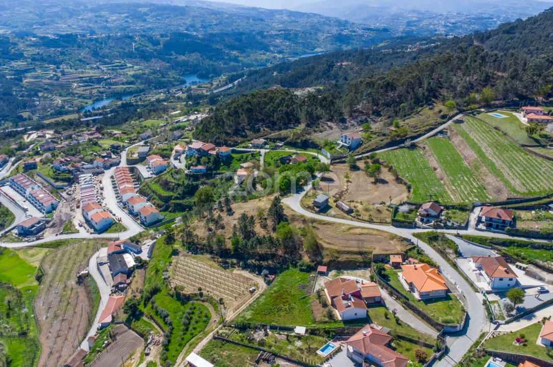 Quinta T3 para Venda em Louredo Foto 15