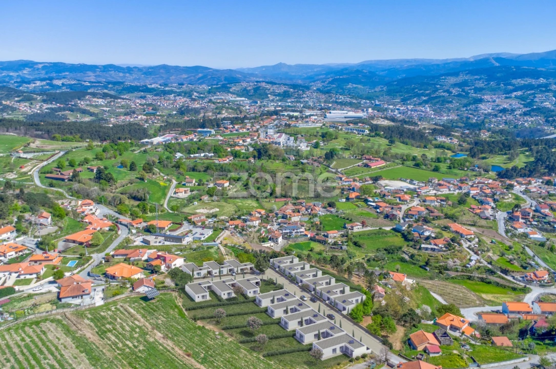 Quinta T3 para Venda em Louredo Foto 25