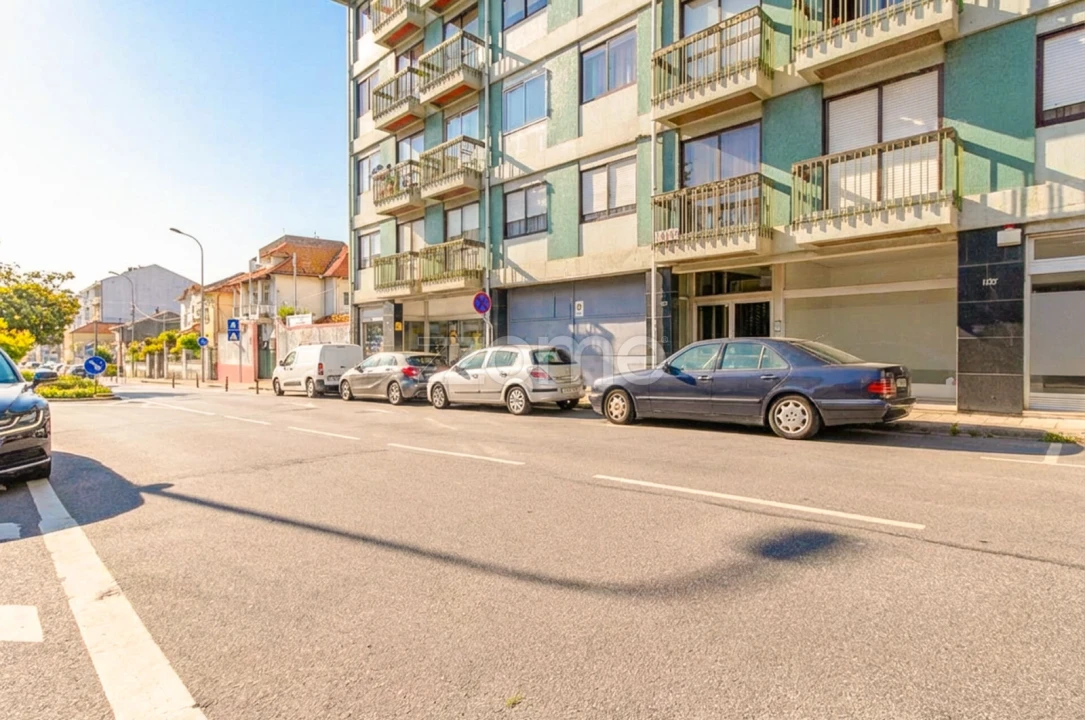 Apartamento T3 para Venda em Ramalde Foto 4